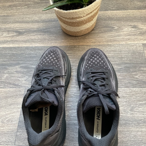 Hoka Men's Dark Patterned Athletic Shoes - Picture 6 of 8